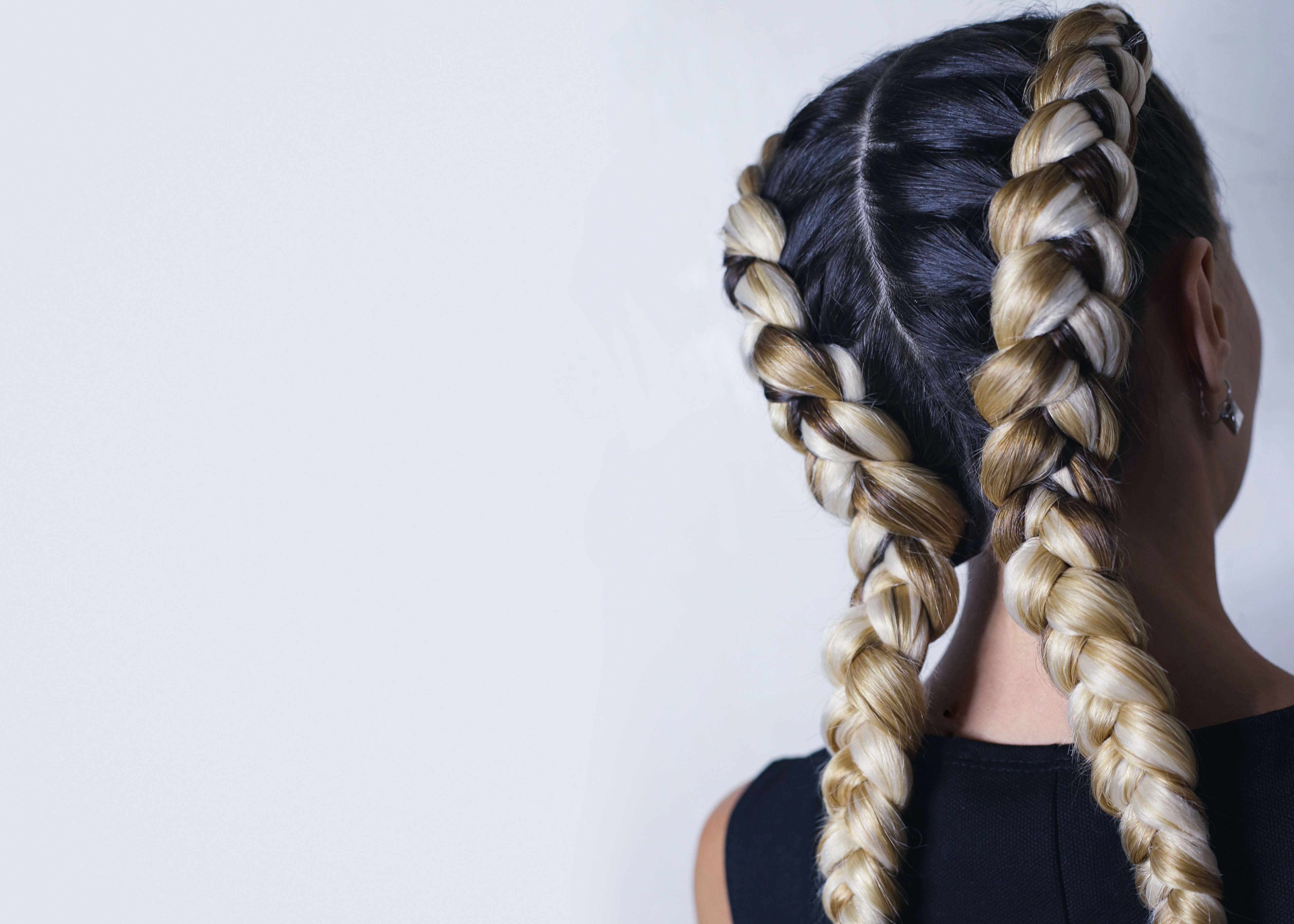 QUEENS HAIR SHOP